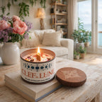 bougie artisanale magique en pot métal. Cire de soja 100 % végétale, parfum de Grasse, fleurs séchées et pierres naturelles. Série limitée !