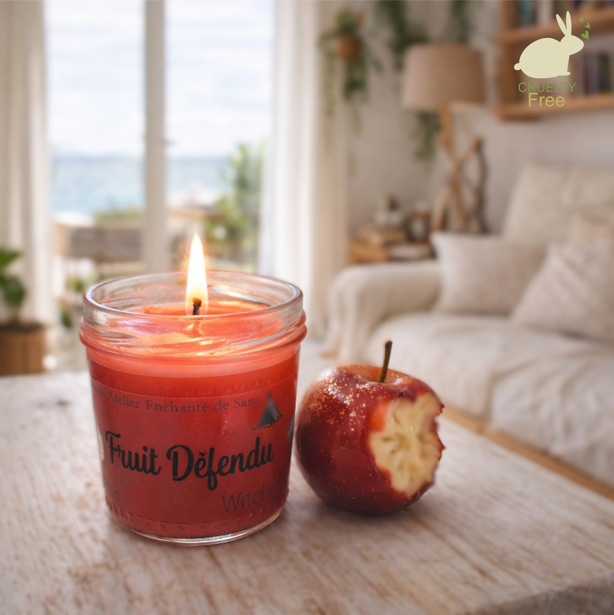 Bougie artisanale parfum de Grasse  Pomme d'Amour, envoutante et gourmande