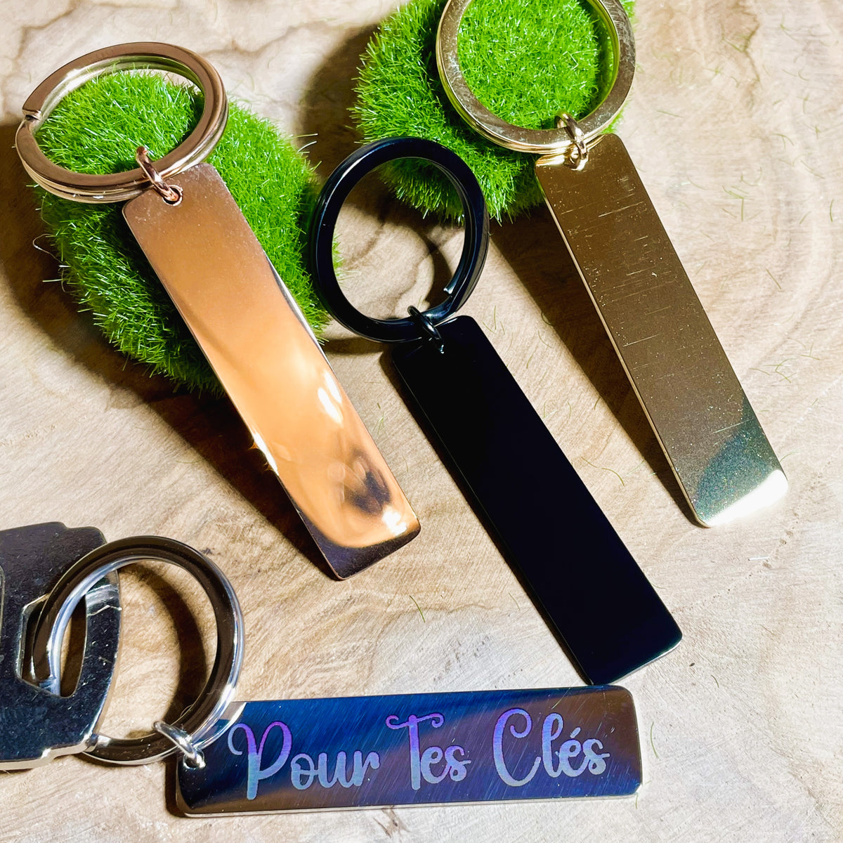 Porte clés minimaliste en métal miroir, personnalisable