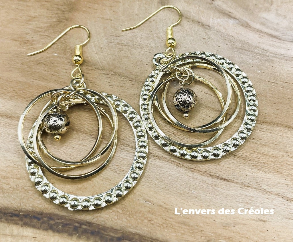 Créoles dorées 3 anneaux simples, un anneau strass et une perle gemme