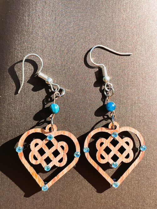 Boucles d'oreilles en noyer Triple Coeur Celtique & Strass & perle oeil du tigre bleu