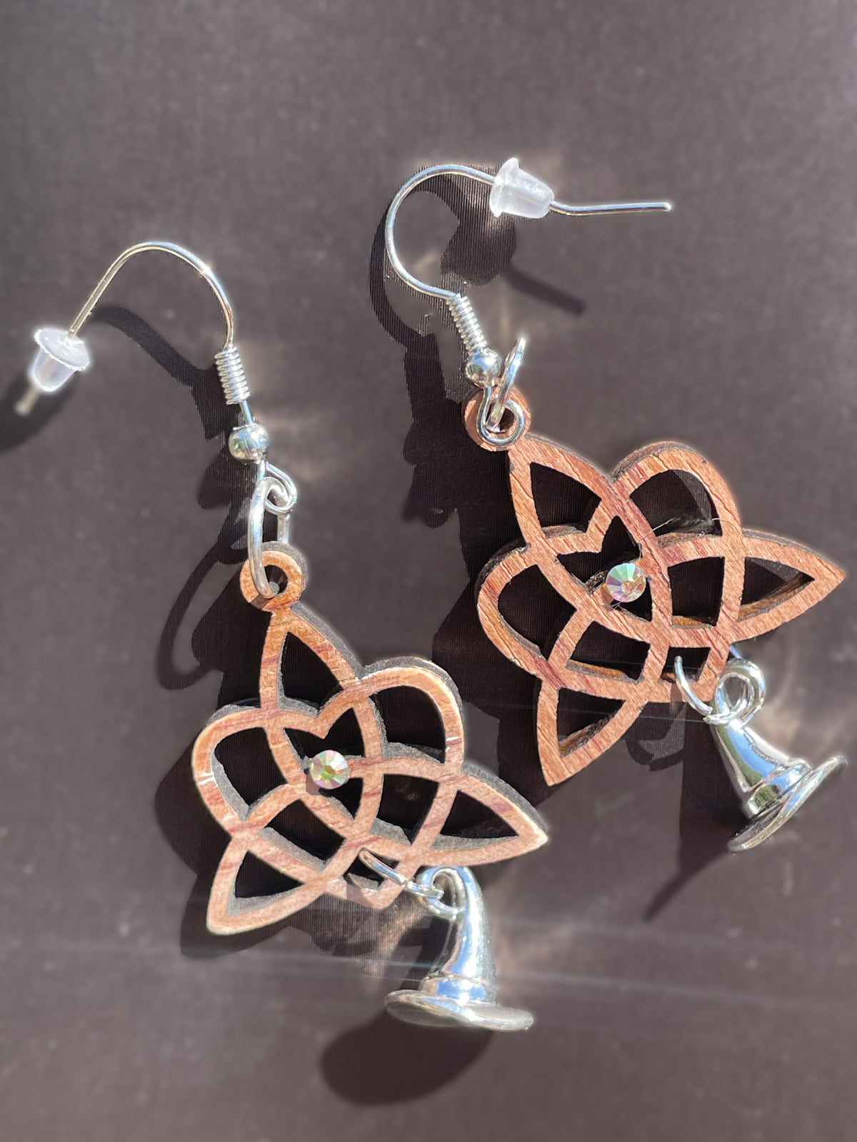 Boucles d'oreilles Triquetra / Coeur / chapeau pointu
