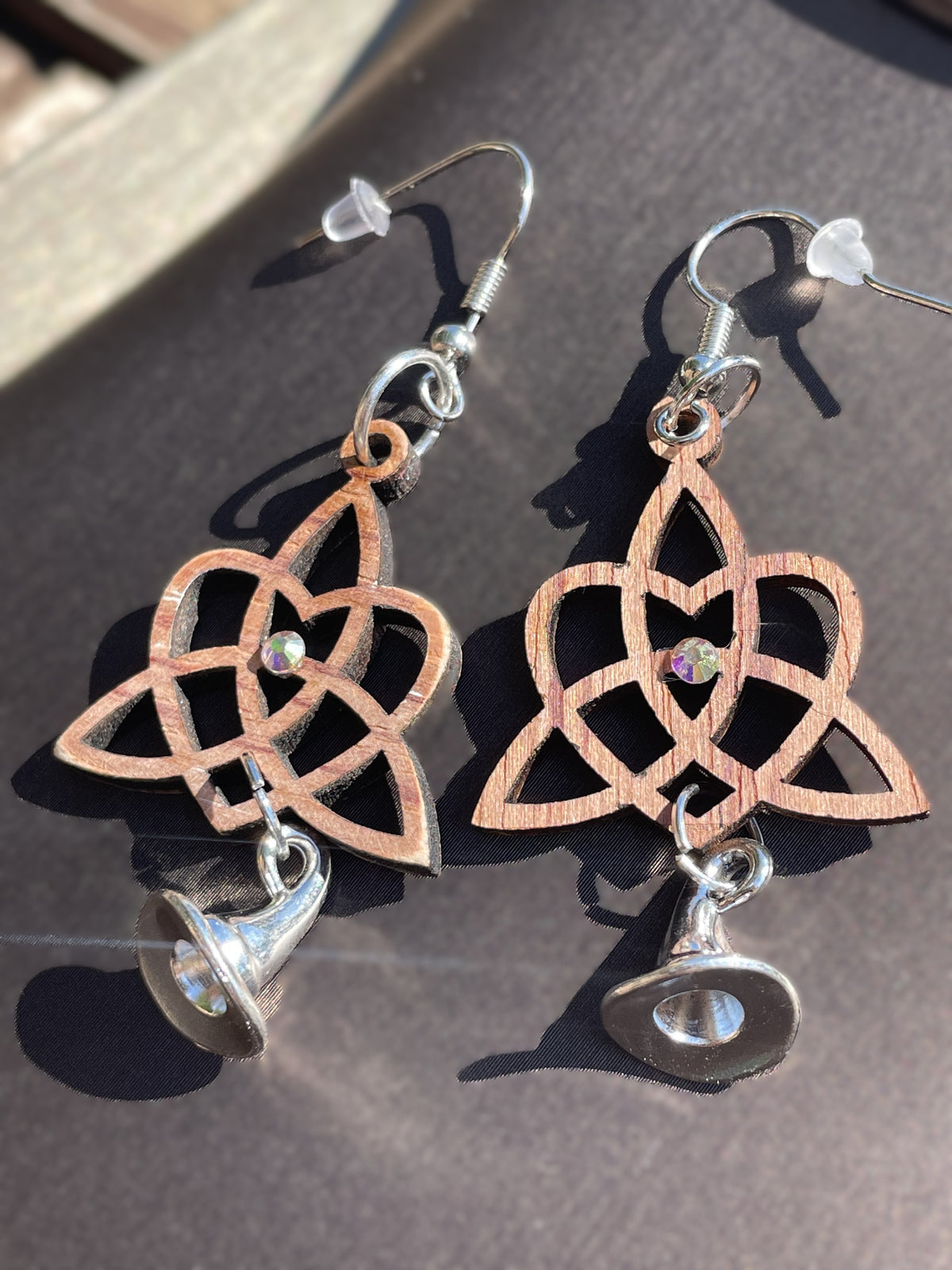Boucles d'oreilles Triquetra / Coeur / chapeau pointu