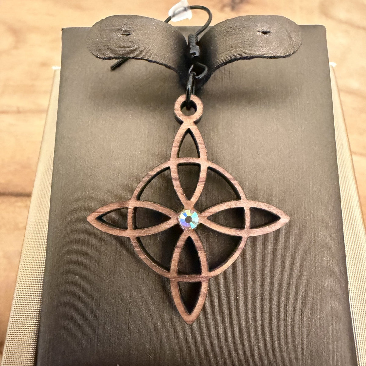 Boucles d'oreilles Noeud de Sorcière & Strass