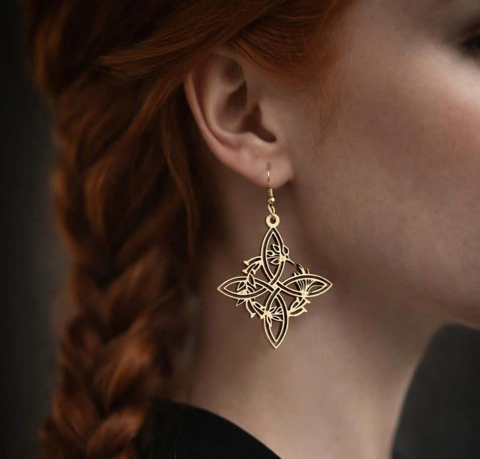 Boucles d'Oreilles Nœud de Sorcière Floral en Bois | Bijou Mystique fabriqué en Provence